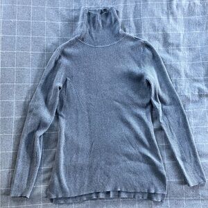 Orvis Women's Gray Turtleneck Sweater